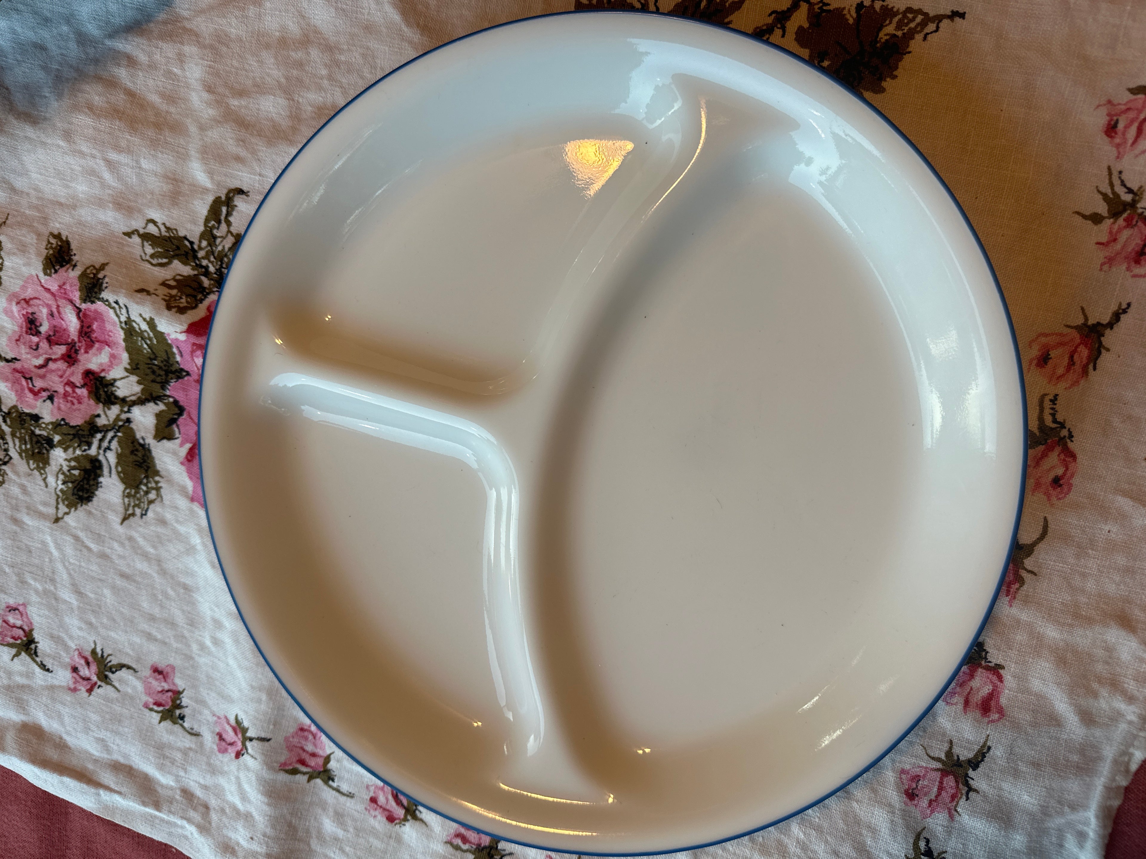 Vintage Corelle Divided Lunch Plates Blue Trim — Set of 4, Mid-Century Dinnerware