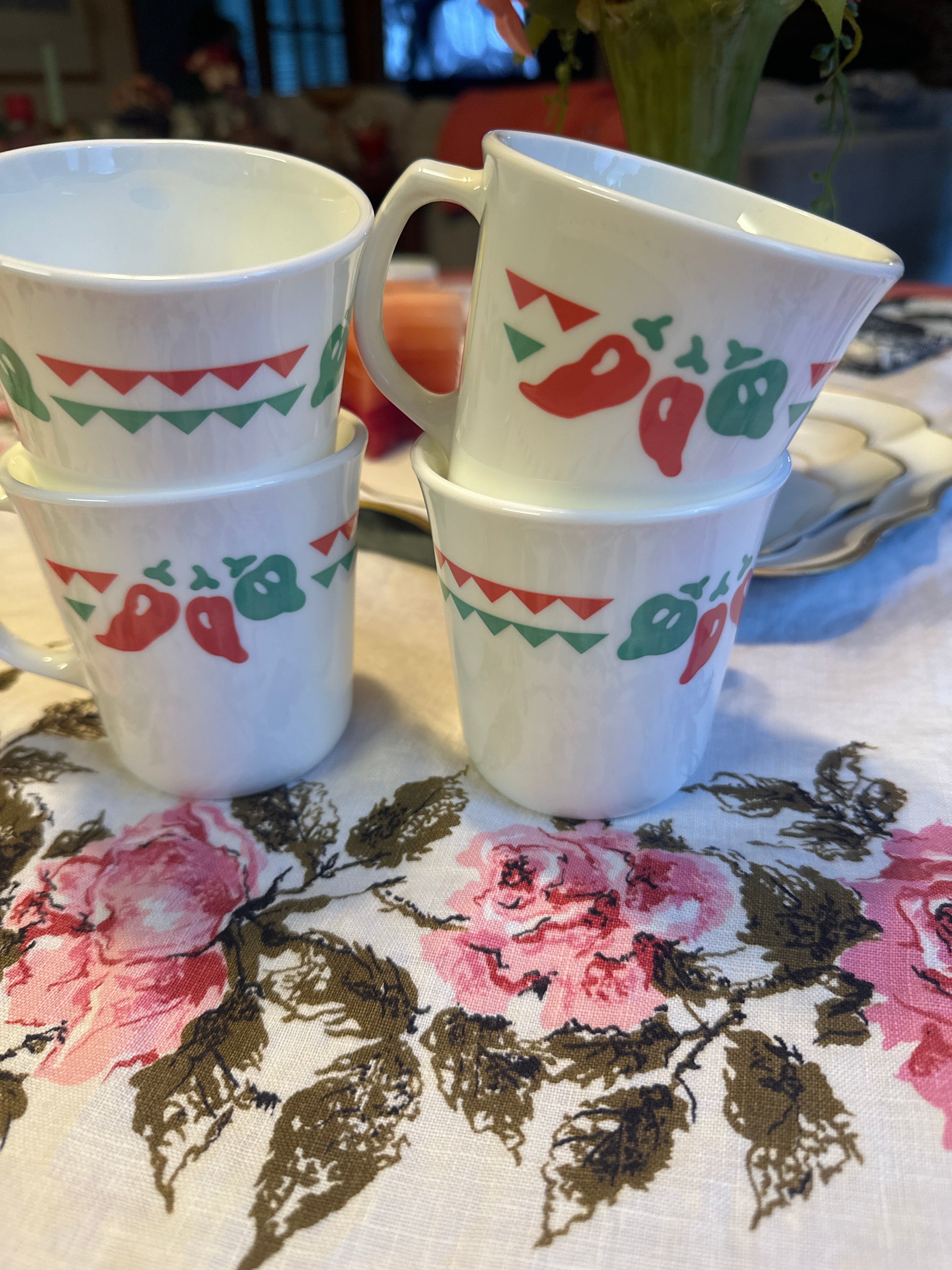 Vintage Corning Chili Pepper fiesta Mugs. Set of 4