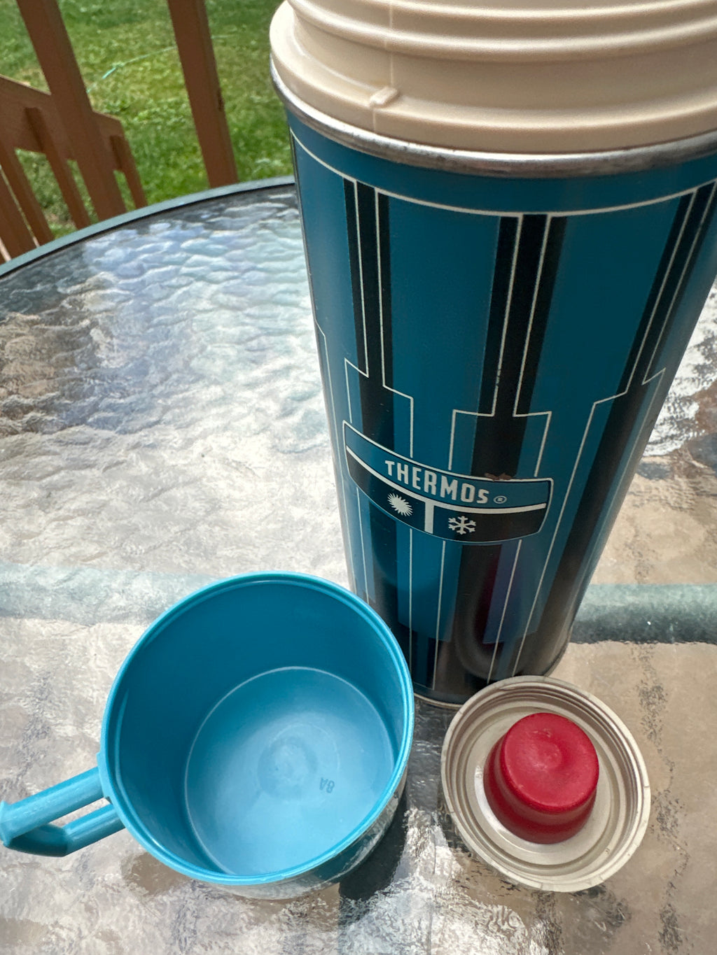 Vintage King Seely Metal Blue/ Black Design 14oz.