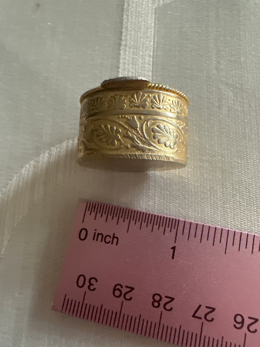 Vintage Italian Micro Mosaic Daisy Floral  Pill Box