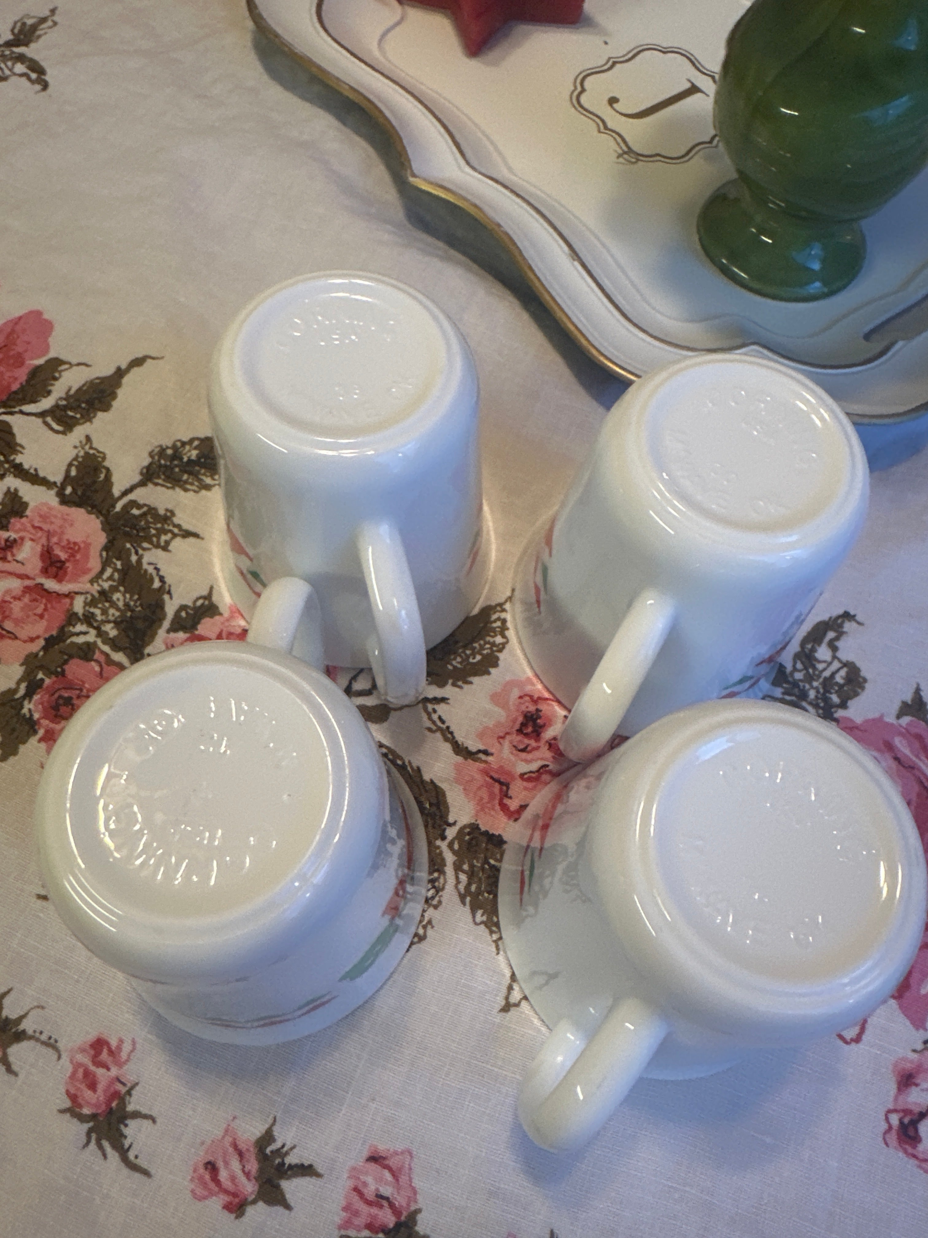 Vintage Corning Chili Pepper fiesta Mugs. Set of 4