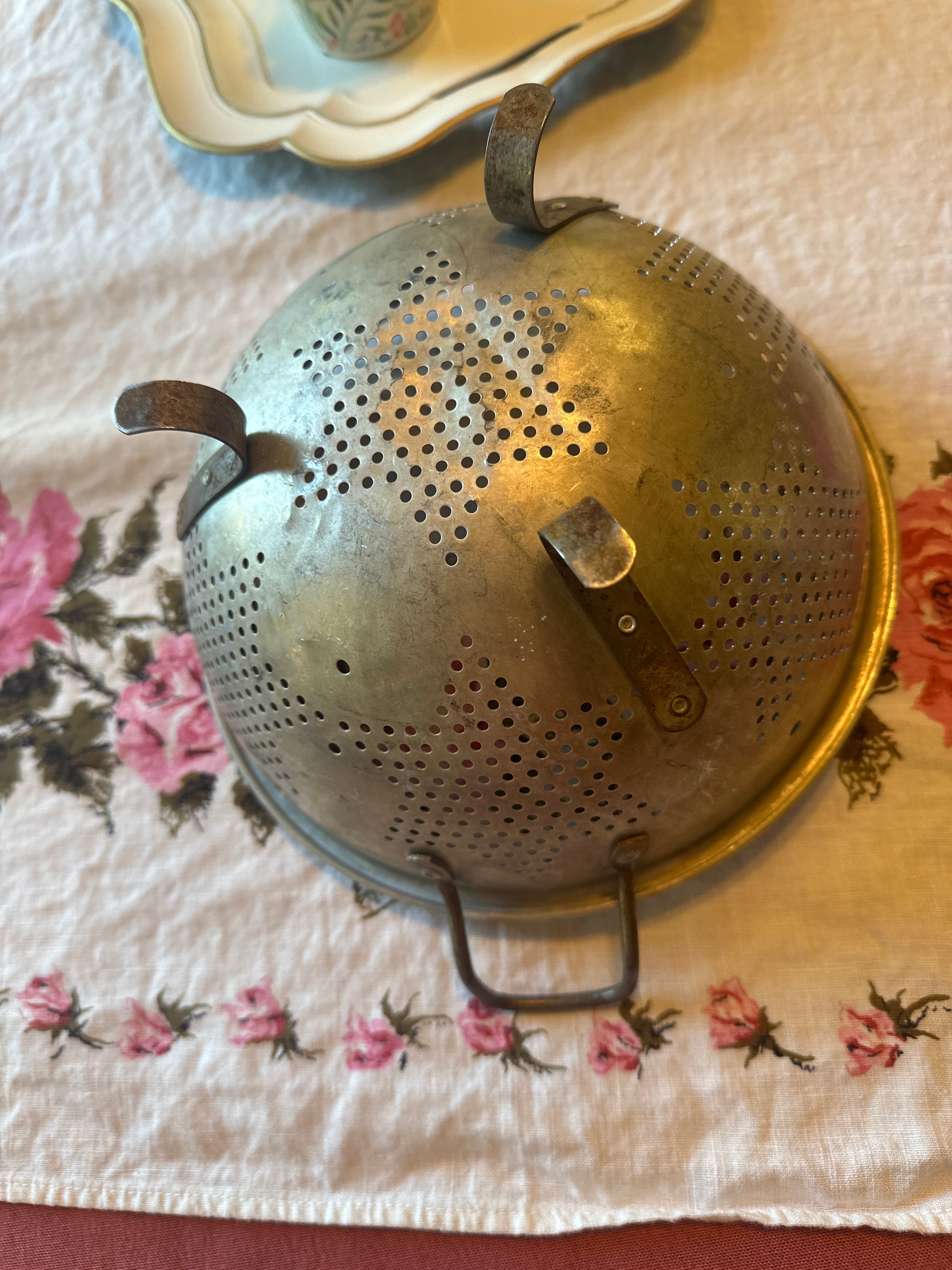 Vintage Aluminum 7 Star Colander