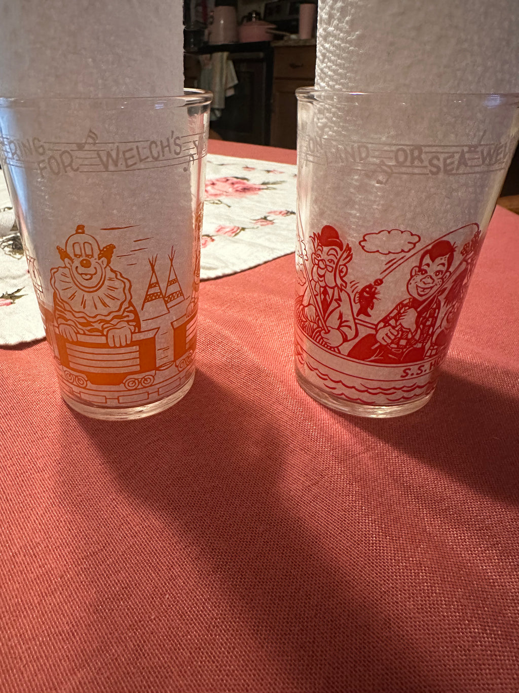 Vintage Howdy Doody Clarabell Set of 2 Welches Grape Jelly Glasses